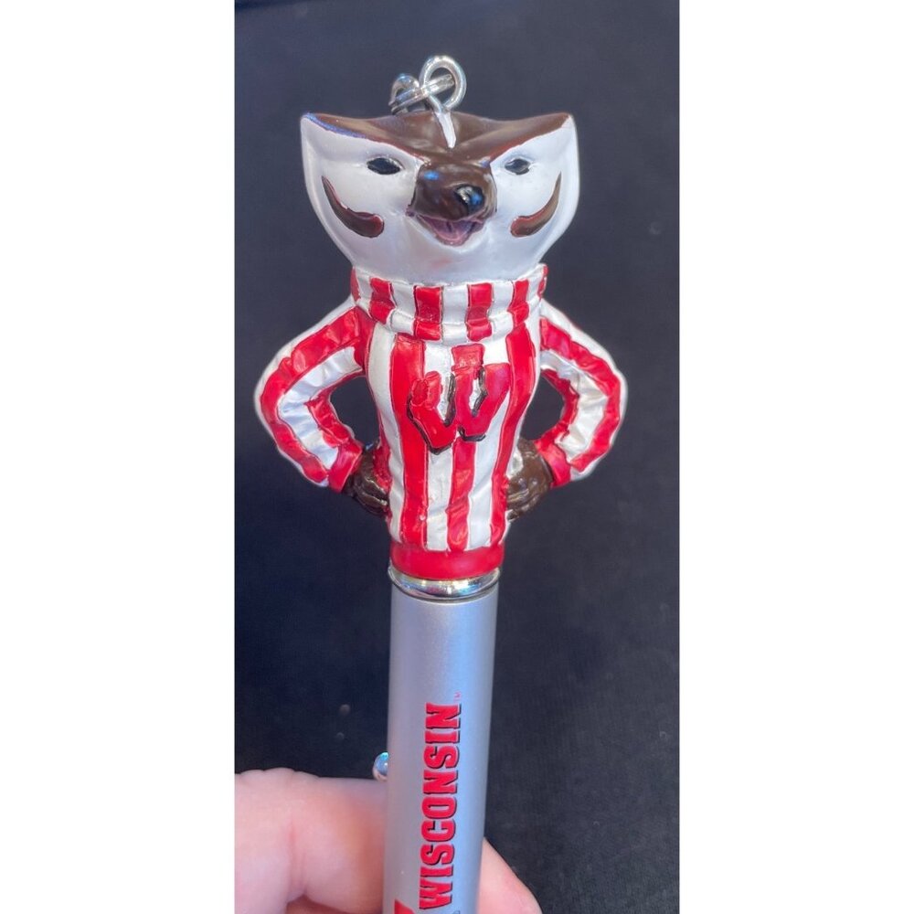 UW Madison Wisconsin Badgers Mascot Pocket Light New In Package